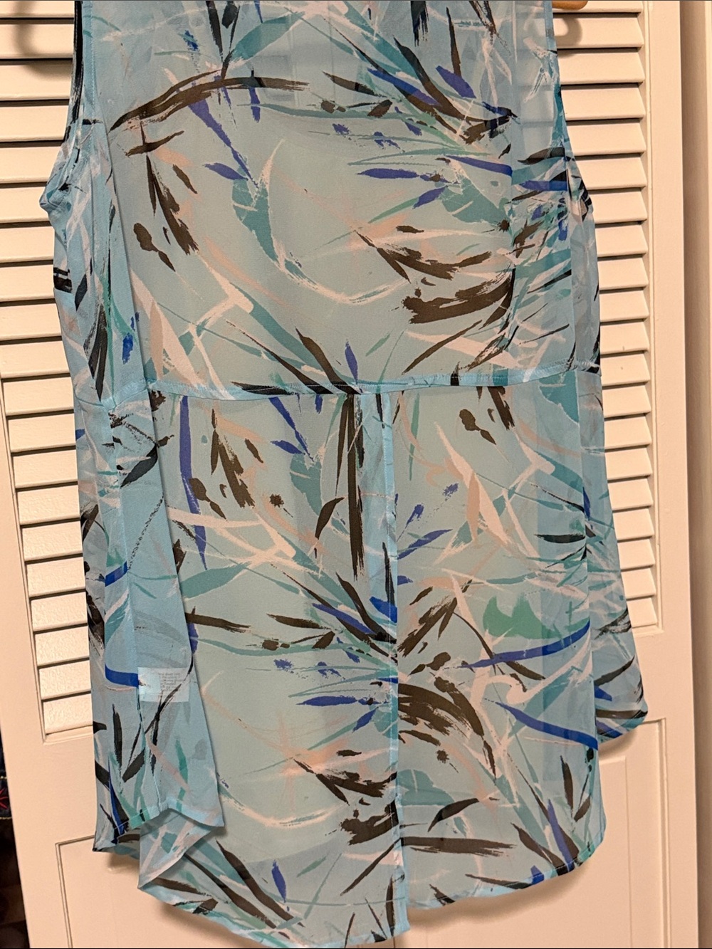 Lane Bryant Elegant Blue Printed Sleeveless Shell with Cream Liner - Picture 5 of 14